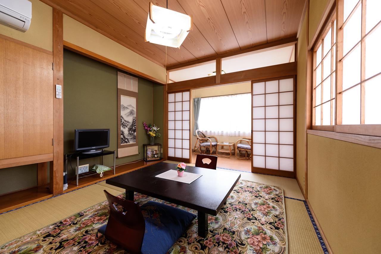 Yufuin Onsen Oyado Jinnouchi Exterior foto
